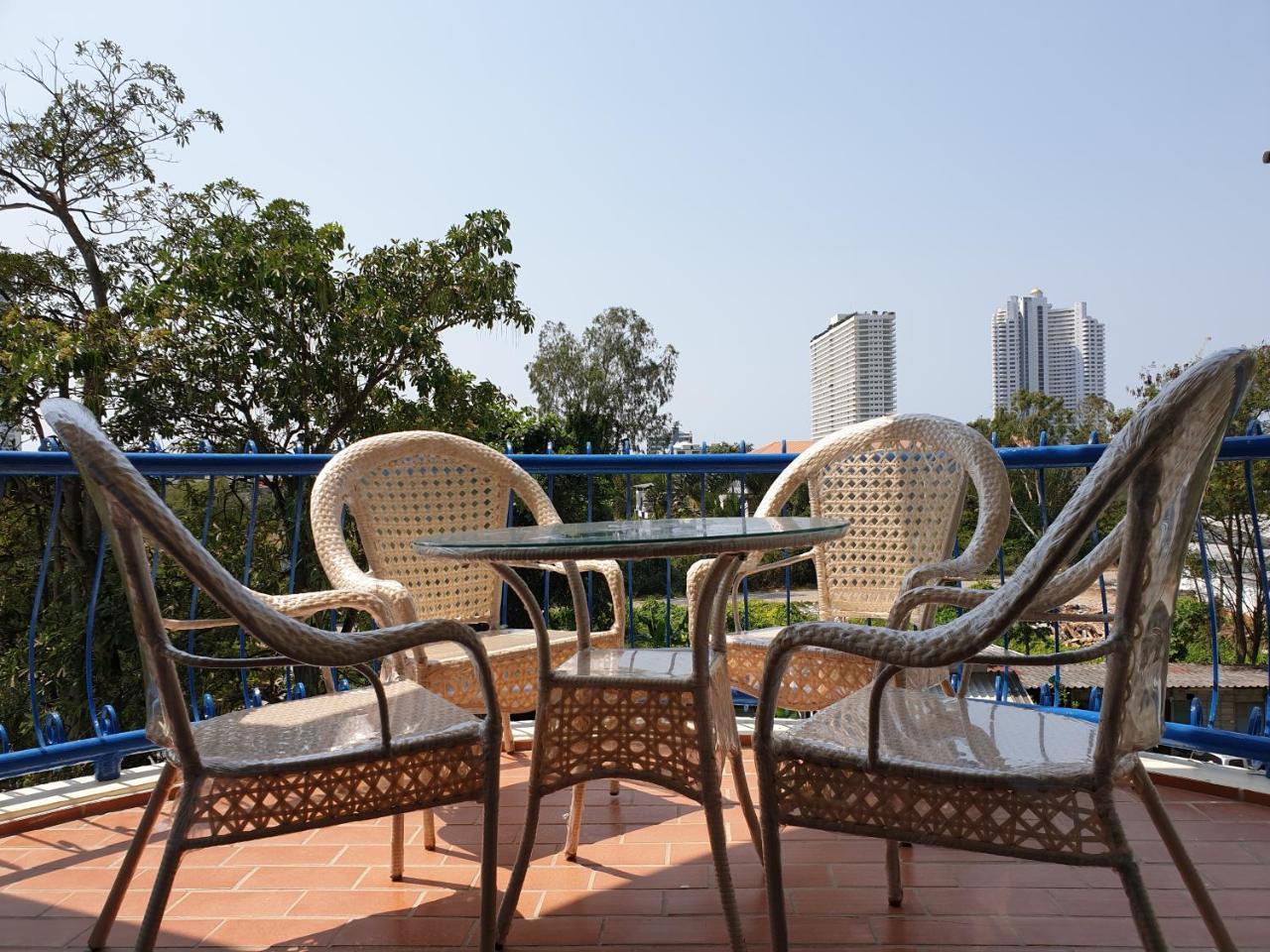 Villa Germania Pattaya Exterior foto