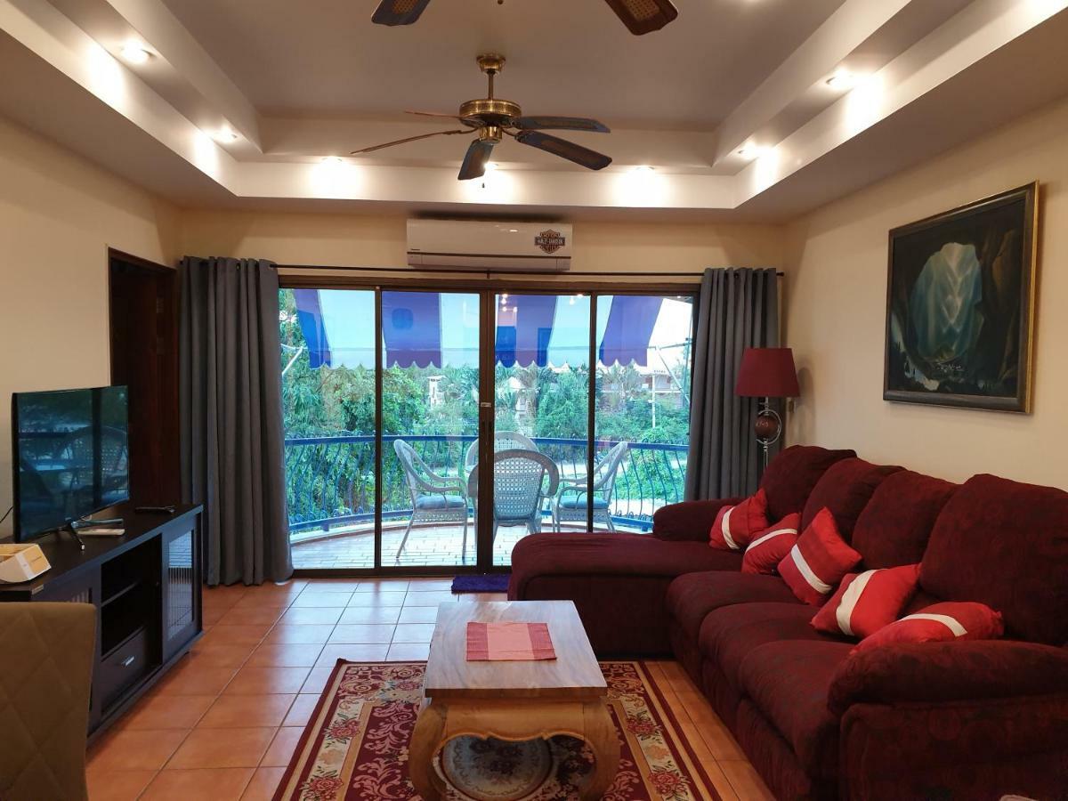 Villa Germania Pattaya Exterior foto